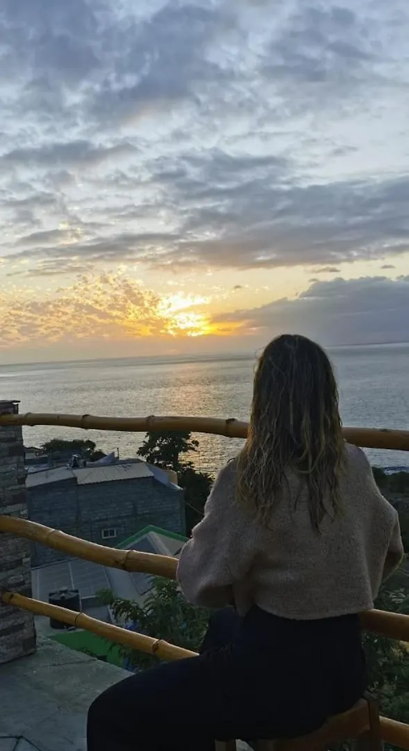 Kaza Ladera Bed & Breakfast Seladinha